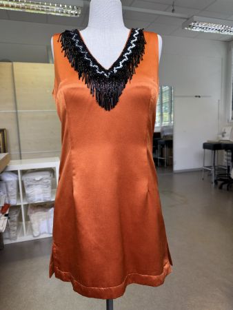 Kurzes Jazzkleid - Sommerliches Partykleid