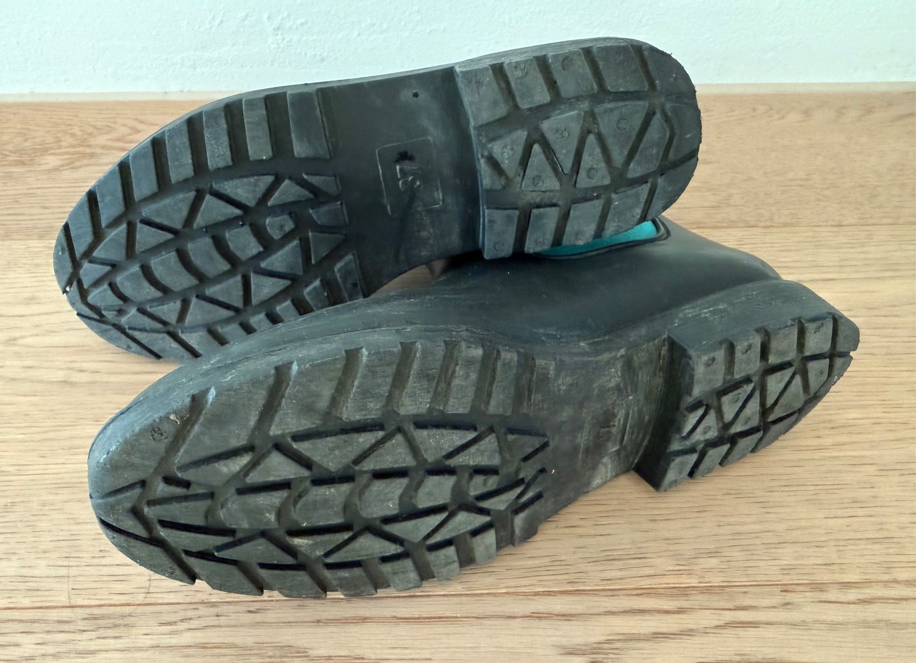 Scarpe per ragazzi: Reitstiefelette Steeds Grösse 37 schwarz mit Türkis – Usato da Cham venduto da Contuc 3