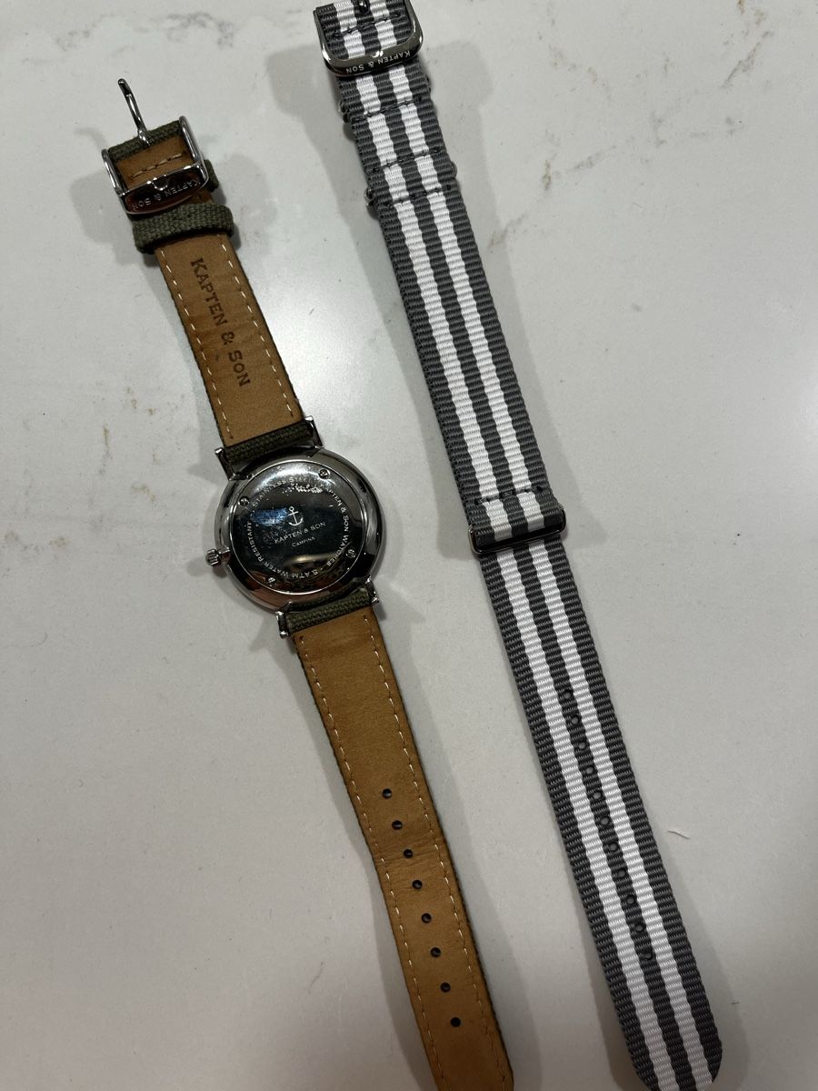 Kapten & Son Orologi: Kapter&son Uhr mit Ersatzband – Usato da Hinwil venduto da dire07 3