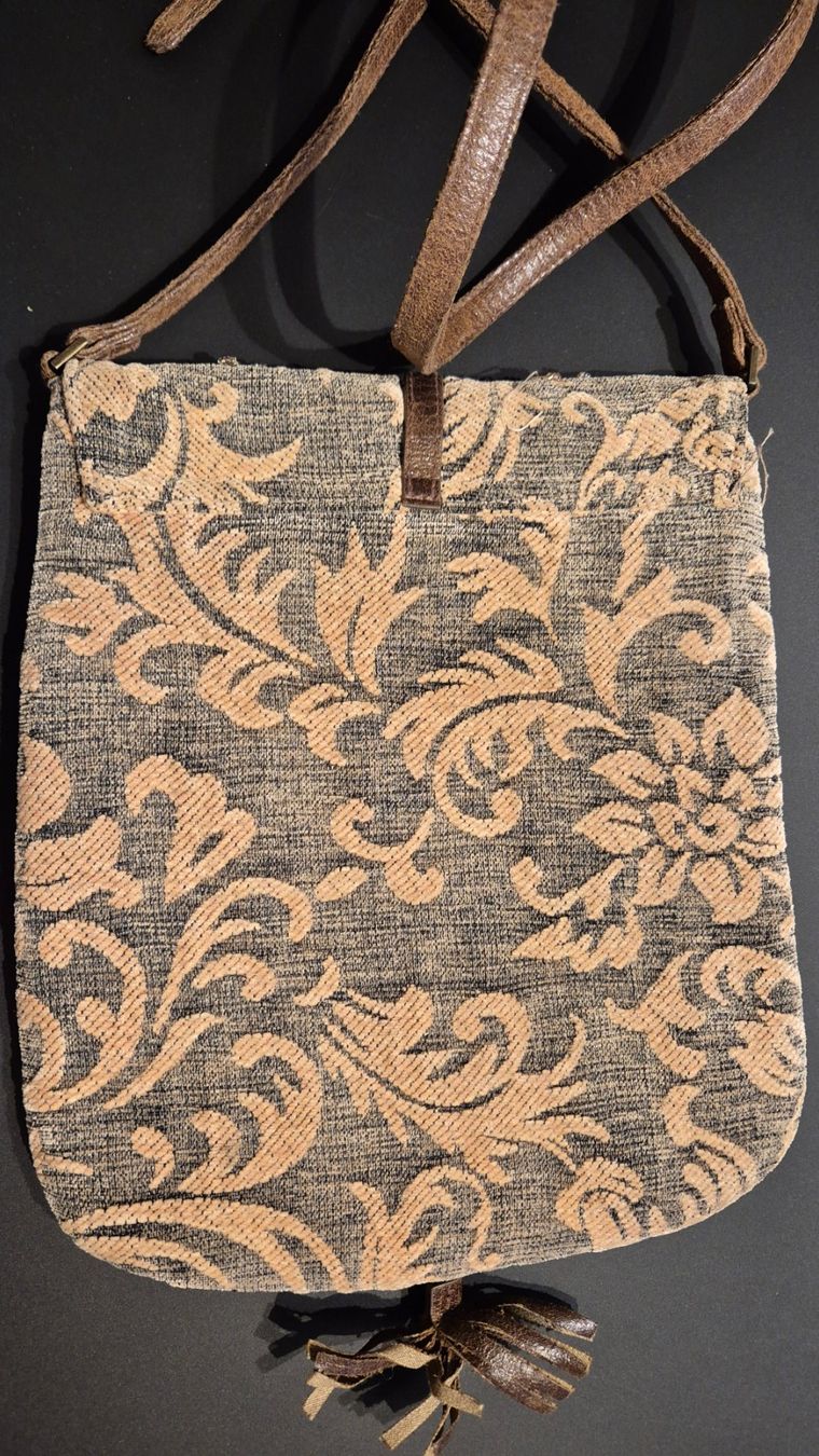 Borse da donna: Schultertasche Anna Cecere – Usato da Schönenbuch venduto da Rasmo 4