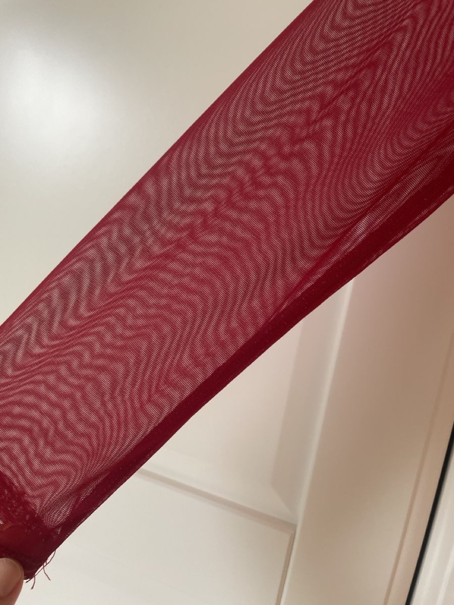 Top: Bordeaux roter, durchsichtiger Body, Gr. S – Nuovo (secondo la descrizione) da Sissach venduto da nelimas 2