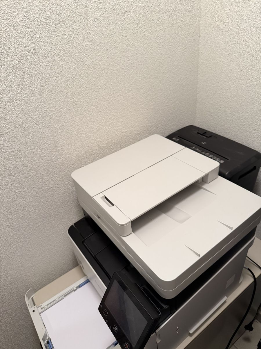 Canon Stampanti: Canon i-SENSYS MF633C/MF635C Farblaser-Multifunktionsdrucker – Usato da Luzern venduto da vwb_6t72 3