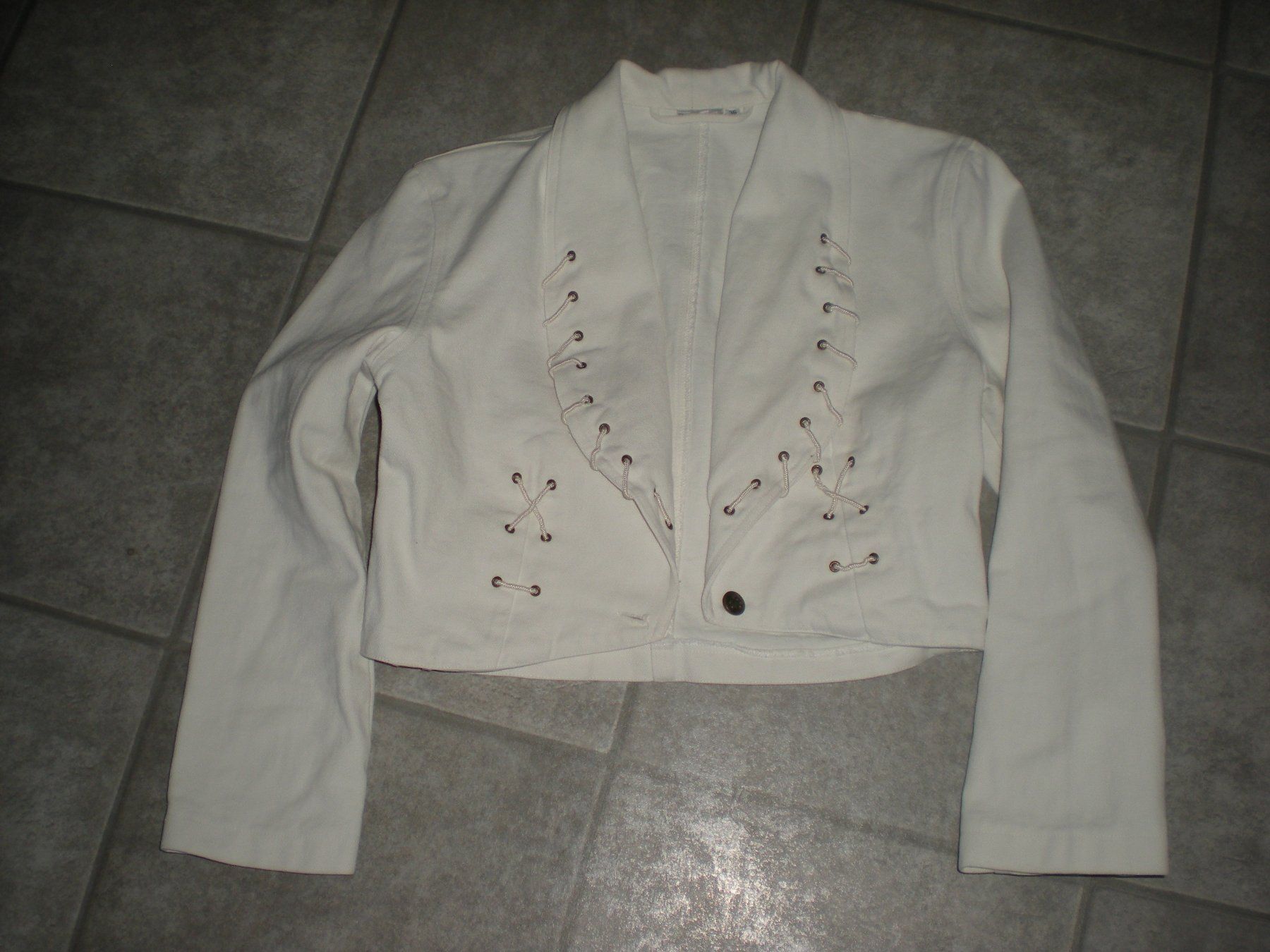 Giacche: lässige Damen Jeansjacke Grösse 36 – Usato da Kaltbrunn venduto da Cindy99