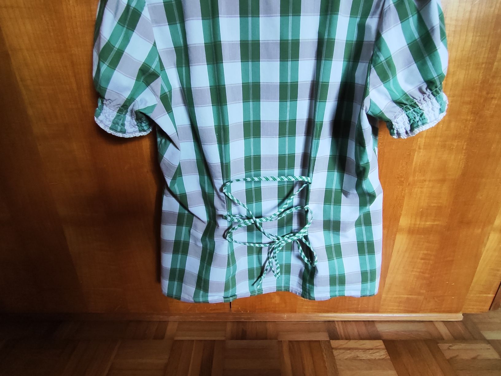 Camicette: Bluse Oktoberfest-Folklorestil – Usato da Madiswil venduto da marmotte63 6