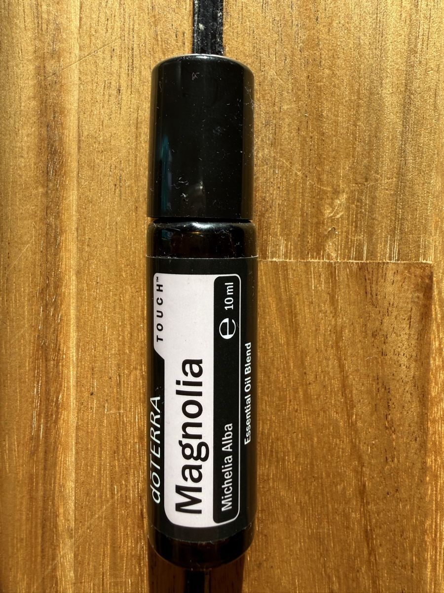 Doterra Oli essenziali: dōTERRA Magnolia Touch 10ml Ätherische Öle Mischung – Usato da Hirzel venduto da Manuelaroth