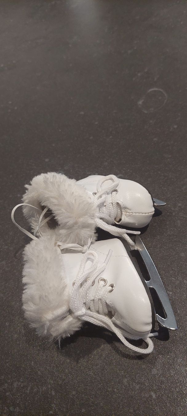 Sasha Morgenthaler Bambole: Sasha Puppen Schlittschuhe – Usato da Muri AG venduto da nindo1 7