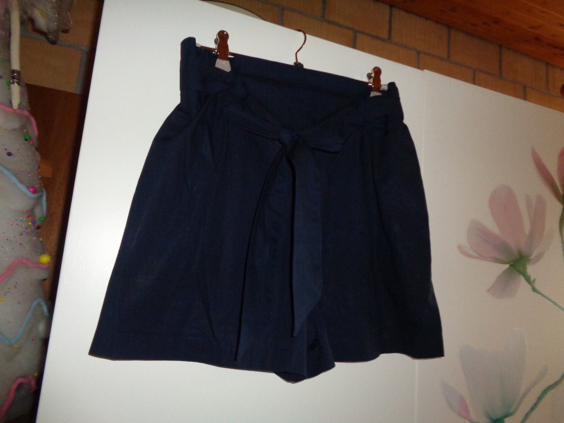 Zara Pantaloni: *** Shorts *** / von ZARA / dunkelblau – Nuovo (secondo la descrizione) da Othmarsingen venduto da Leuchtturmlady 1