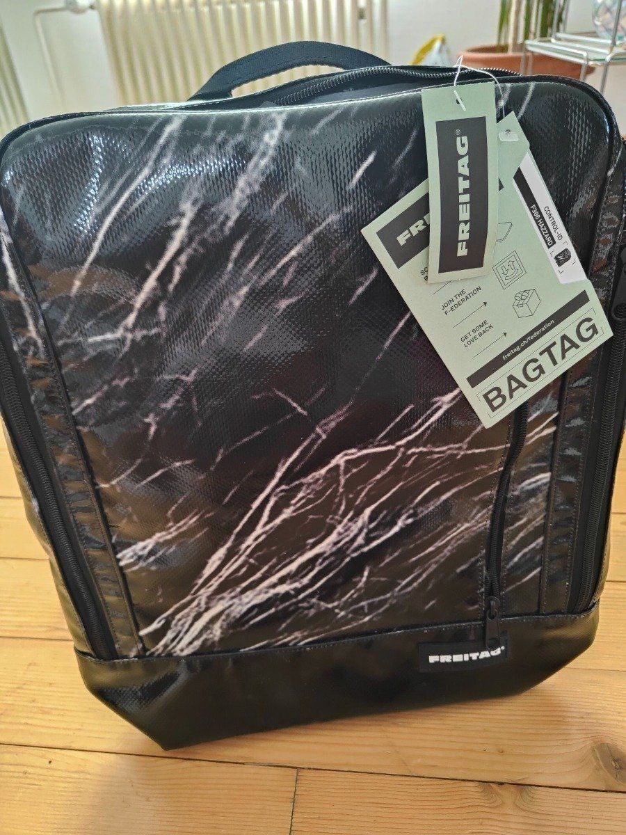 Freitag Zaini: Freitag-Rucksack Hazzard F306 – Nuovo (secondo la descrizione) da Winterthur venduto da 1rainbow54