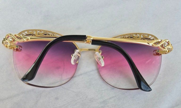 Occhiali & Lenti: Sehr schöne  Dammen Sonnenbrille – Nuovo e nell'imballaggio originale da Kehrsatz venduto da lar_fsw9 1
