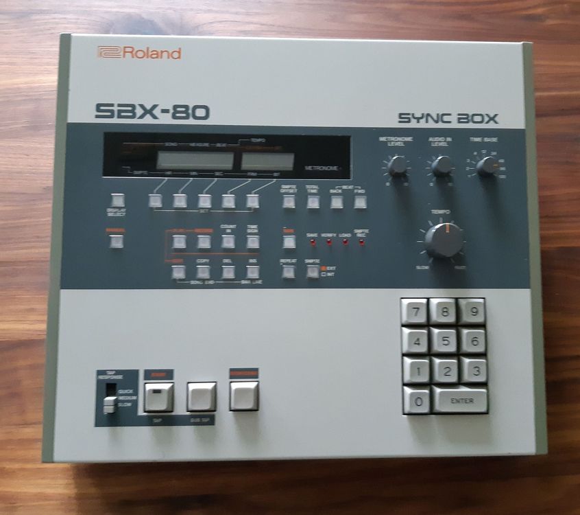 Roland SBX-80 MIDI+Timecode+DIN SYNC BOX 1