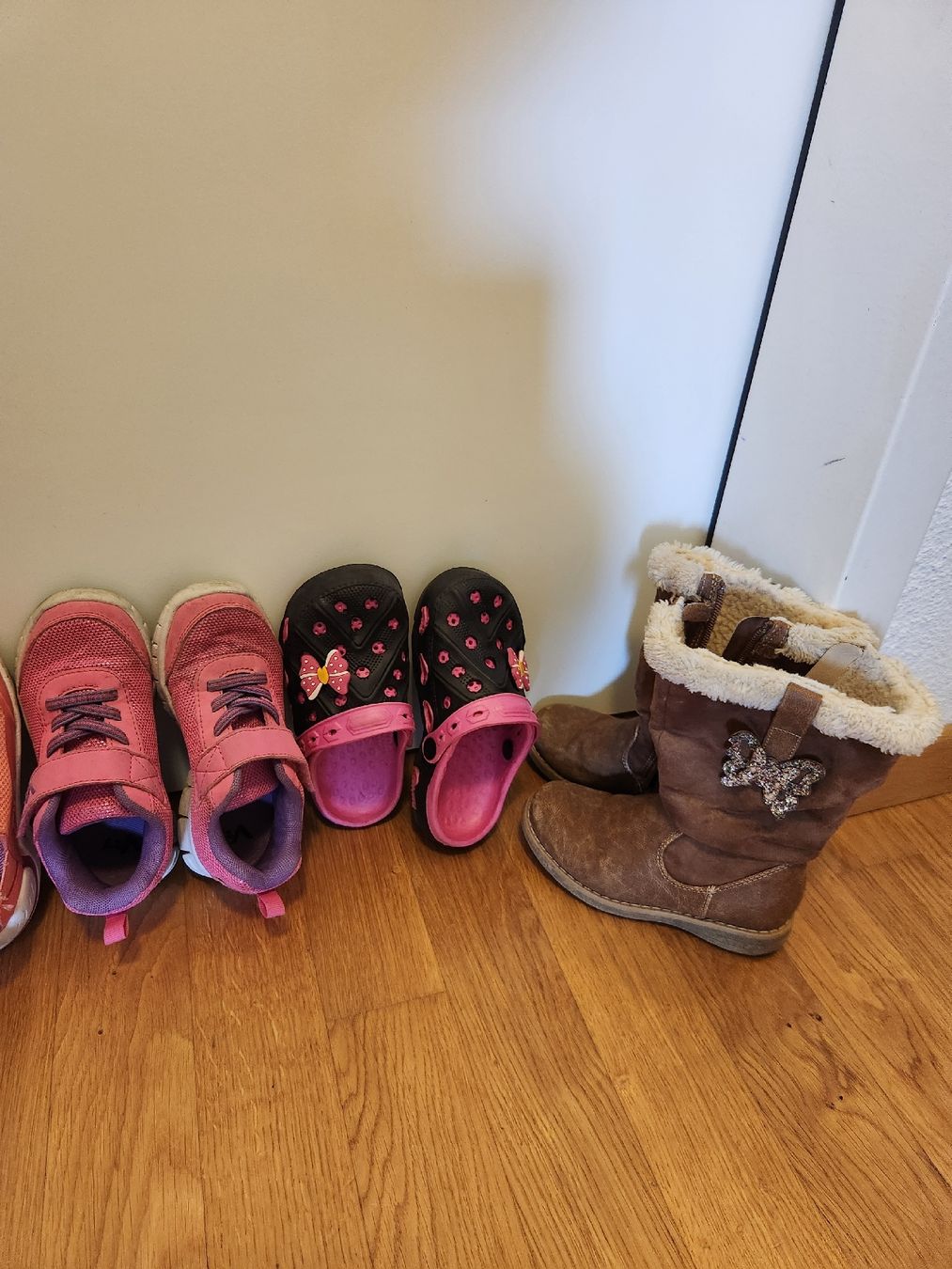 Scarpe per ragazze: Mädchenschuhe – Usato da Bern venduto da Kljucanka 1