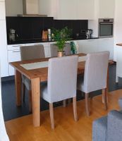 Table extensible en bois massif + 4 chaises
