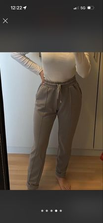 Damen Hose grau Grösse XS neuwertig