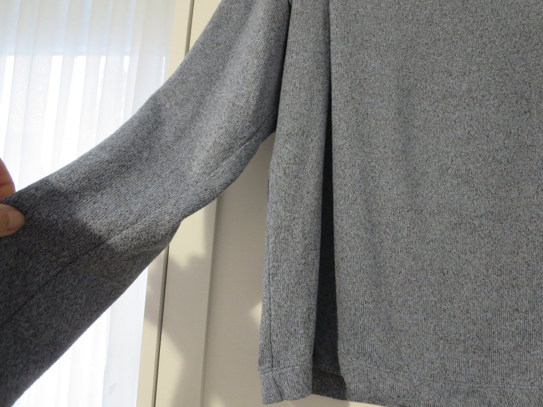 Pullover & Sweatshirts: Leichter Damen Pullover /Grösse S – Gebraucht aus Wallisellen von Arvenstube 2