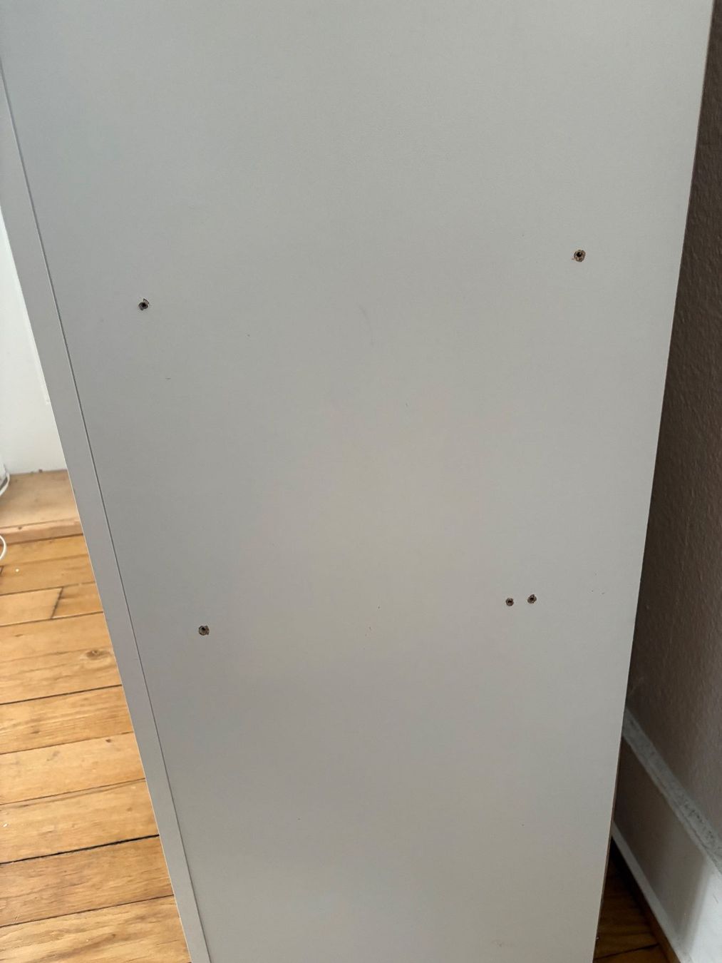 Armadi: Schrank weiss – Usato da Winterthur venduto da she22i 7