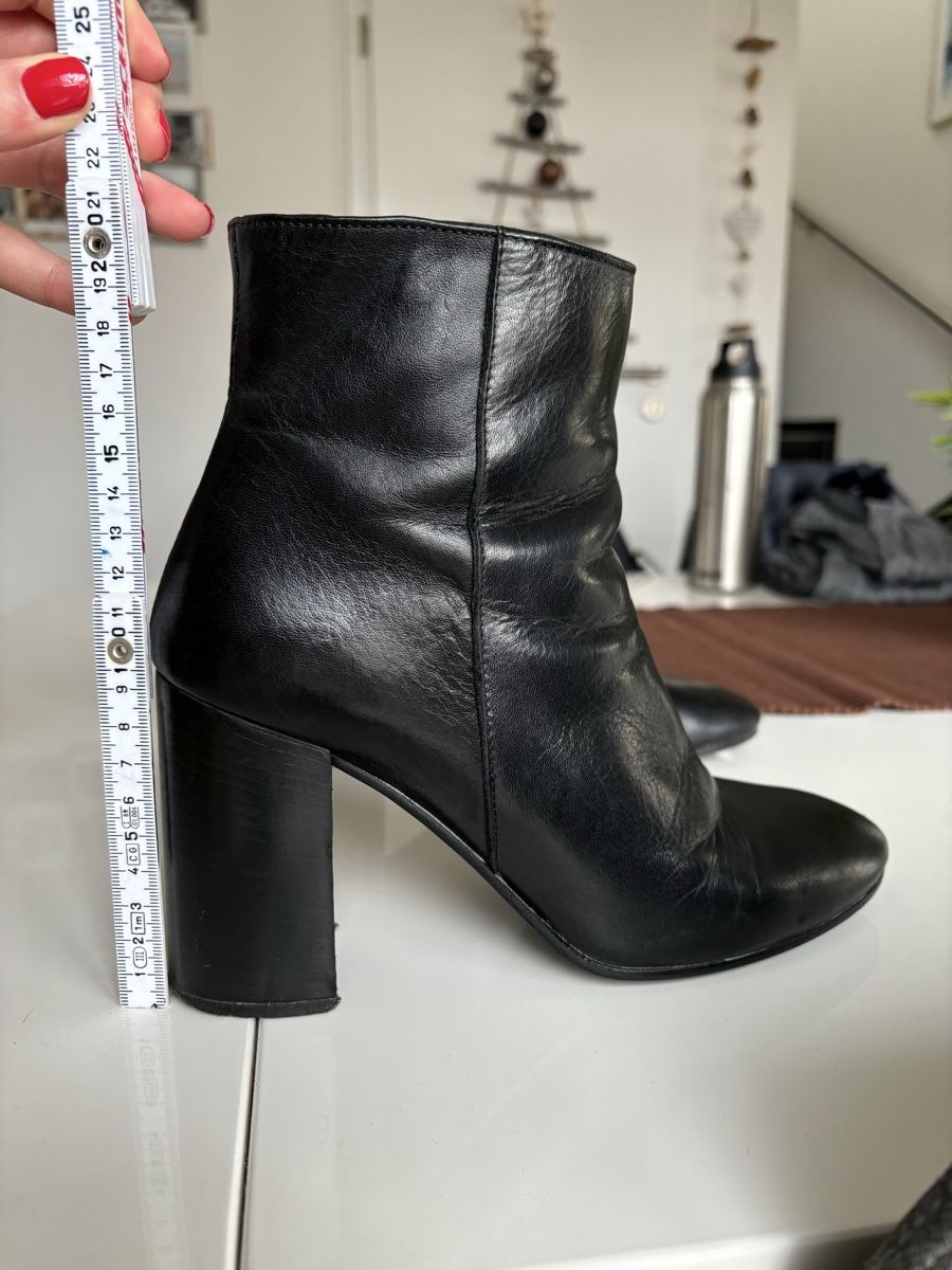 Scarpe da donna: Bottines à talon noire en cuir – Usato da Zürich venduto da mps_9cp7 6