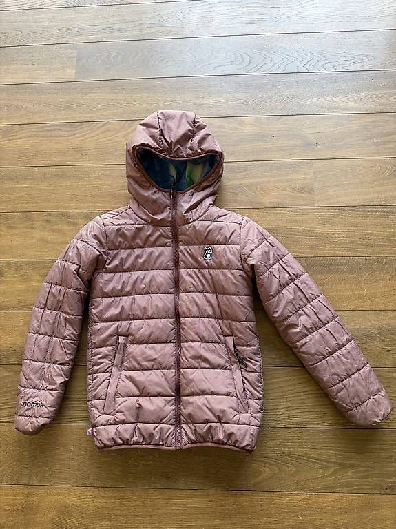 Vestes & Manteaux: Namuk, wendbare PrimaLoft Jacke, 146 mit Fehler – D'occasion à Glattfelden par pexx79