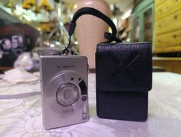 Canon IXUS II Kompaktkamera APS silber mit Canon Etui