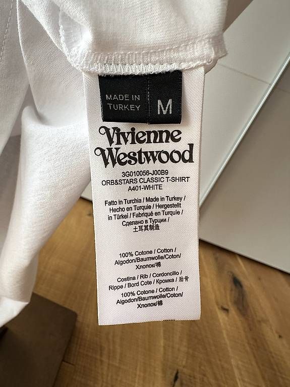 T-shirt: Vivienne Westwood – Nuovo e nell'imballaggio originale da Regensdorf venduto da and_wl25 3