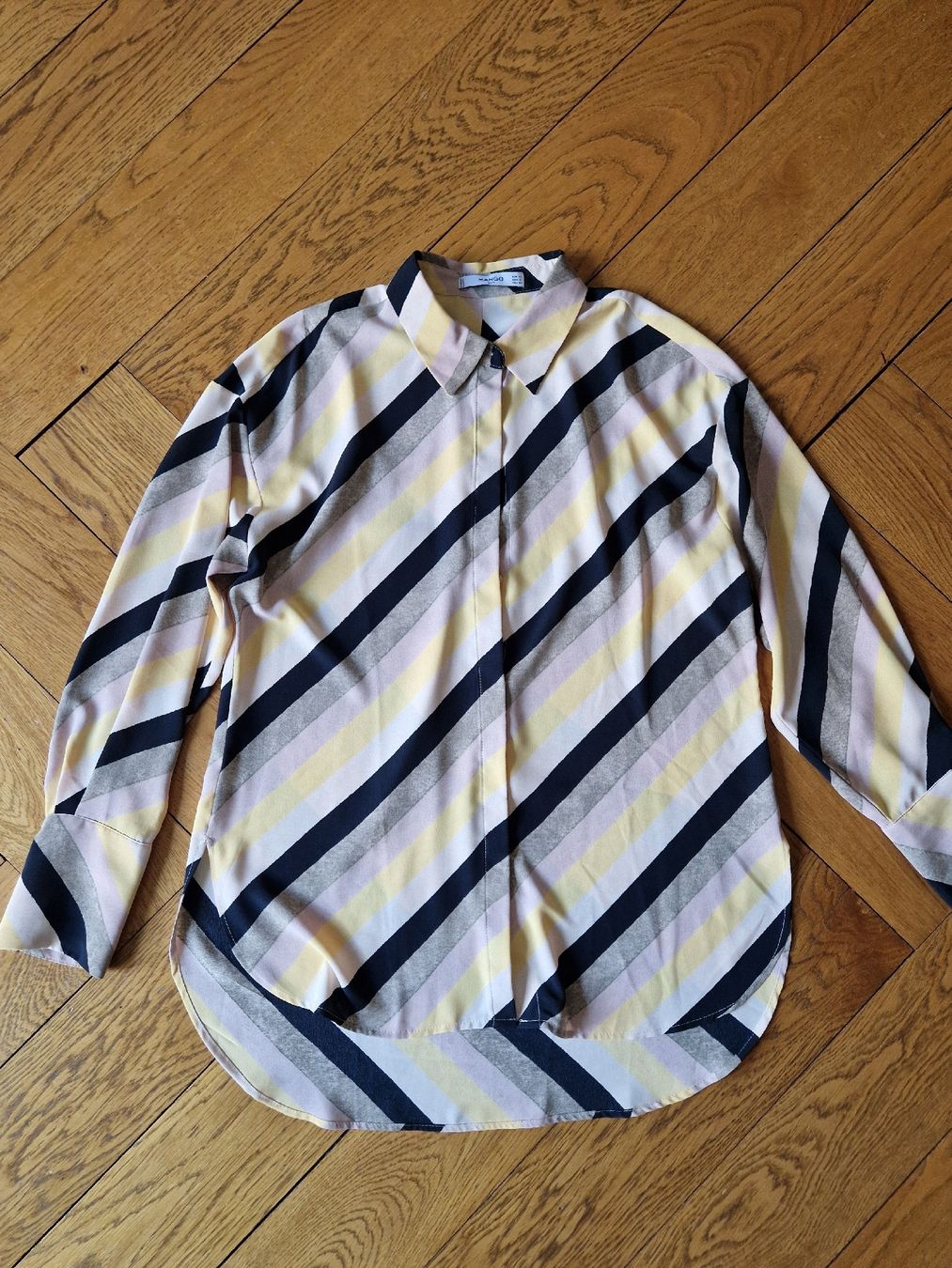 Mango Camicette: Mango Bluse gestreift Gr. XS – Usato da Innerberg venduto da Noe25 1