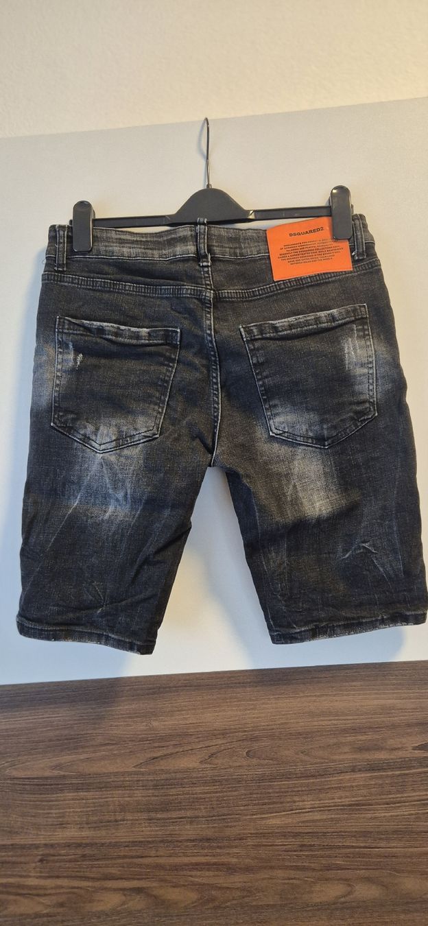 Dsquared2 Jeans: Dsquared2 Jeans Shorts schwarz Grösse 48 – Neuf (Voir description) à Kefikon TG par kelvino 1