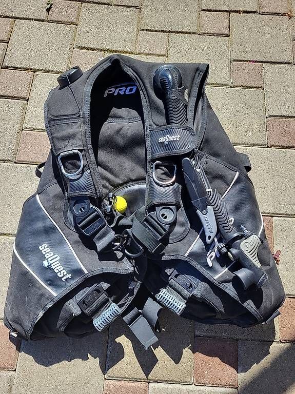 Atemregler & Jackets: Stab Seaquest Pro Q  – Gebraucht aus Sugnens von fausoni