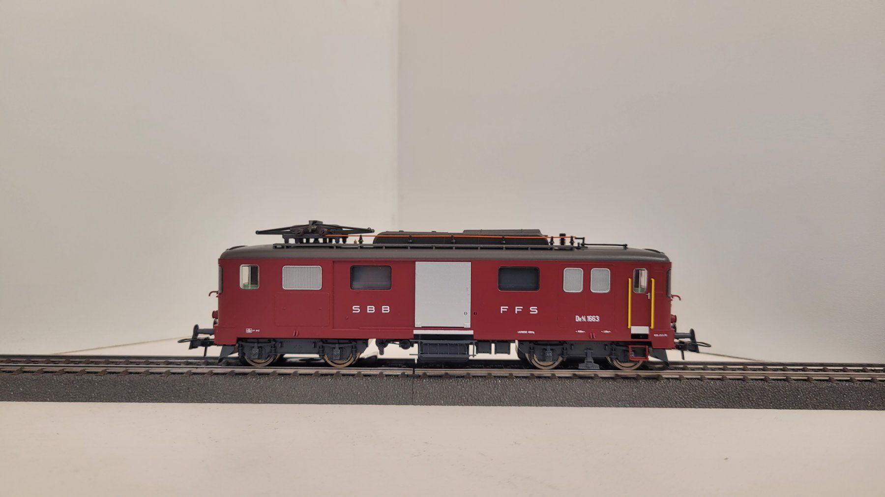 Roco Trains électriques: Spur H0 Roco 78656 SBB De 4/4 1663 AC Digital Geprüft – D'occasion à Büsserach par ModellbahnDepot 1