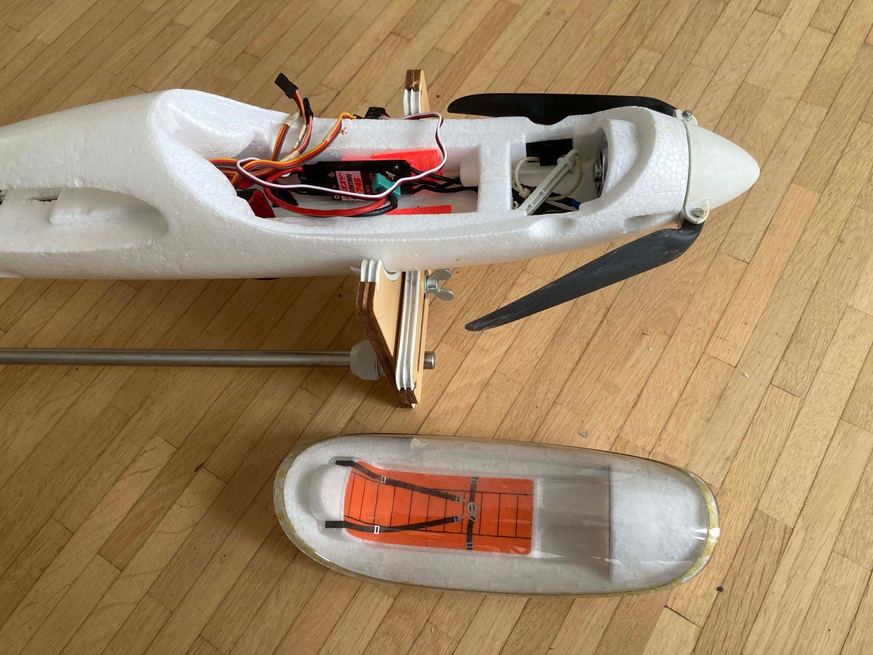 Multiplex Modellismo RC: Multiplex Solius – gebraucht, flugbereit – Usato da Glattfelden venduto da Trailmaniac 2
