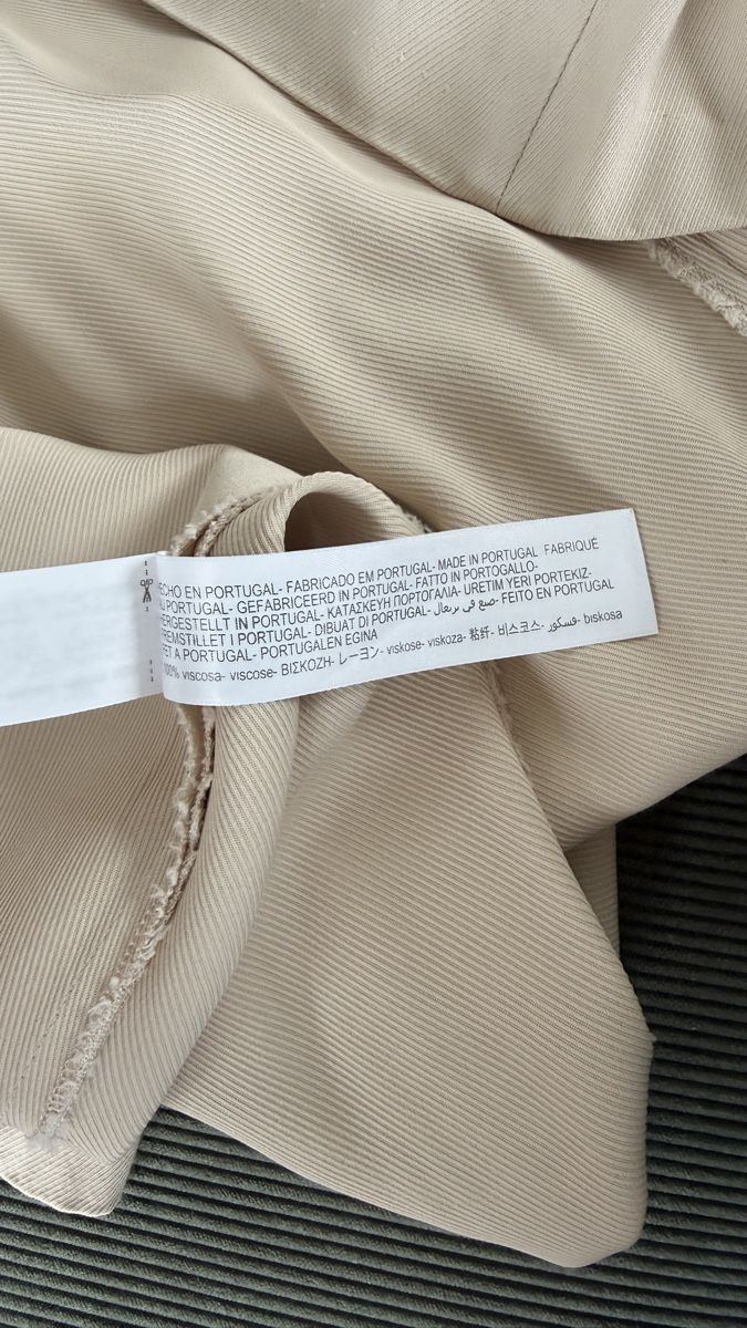Massimo Dutti Gonne: Massimo Dutti Skirt, Beige Colour, Size 38 – Usato da zug venduto da Inaar 7