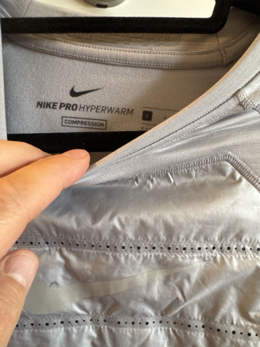 Nike Pullover & Sweatshirts: Nike  – Gebraucht aus Menzingen von Dali2504 1