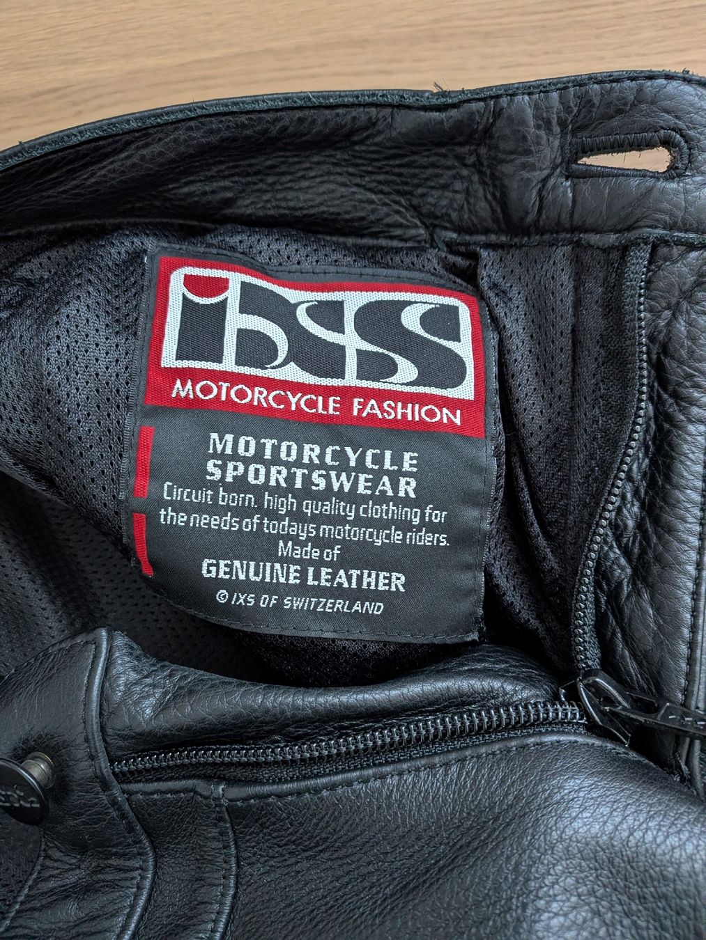 IXS Pantaloni: Motorrad Lederhose IXS – Nuovo (secondo la descrizione) da Reutigen venduto da Aprilia-0046 5