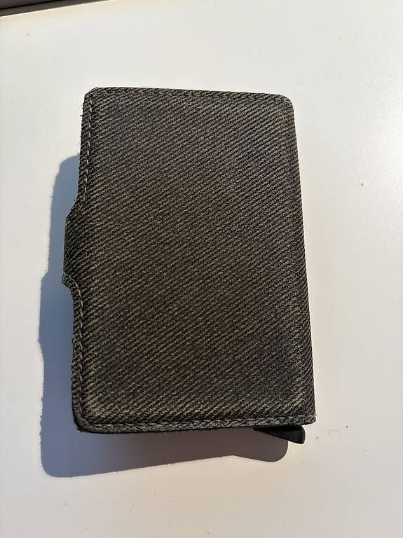 Secrid Brieftaschen: Secrid Wallet Grün – Gebraucht aus Niederrohrdorf von k.schaffner 1