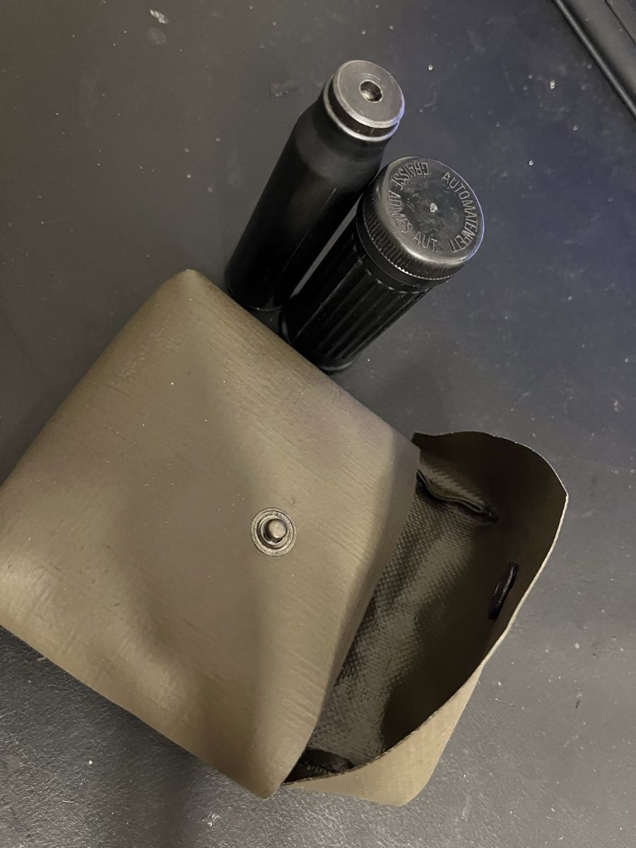 Uniformen: Putzzeug Pistole 75 – Gebraucht aus Brunnen von Duschi1