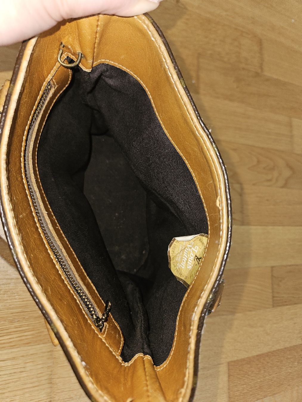 Louis Vuitton Sacs femmes: Louis Vuitton Bucket Bag – D'occasion à Lenzburg par van_gpy5 4