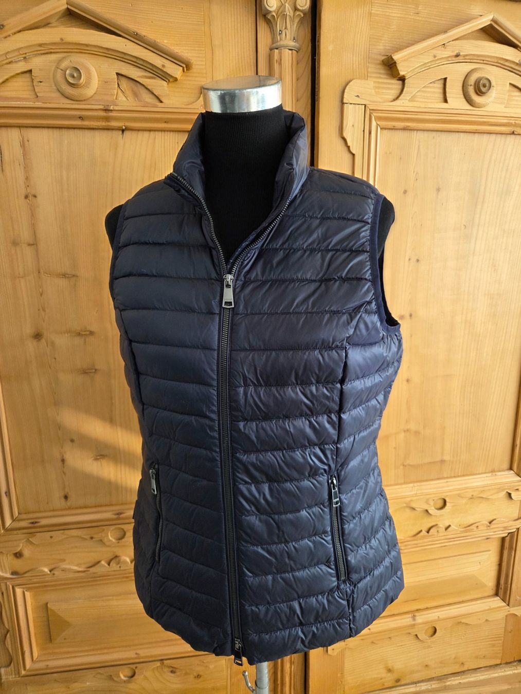 Gilets & Westen: schöne Daunenweste, Weste, Gilet, Reset – Neu (gemäss Beschreibung) aus Wiesendangen von Sinhuk 3