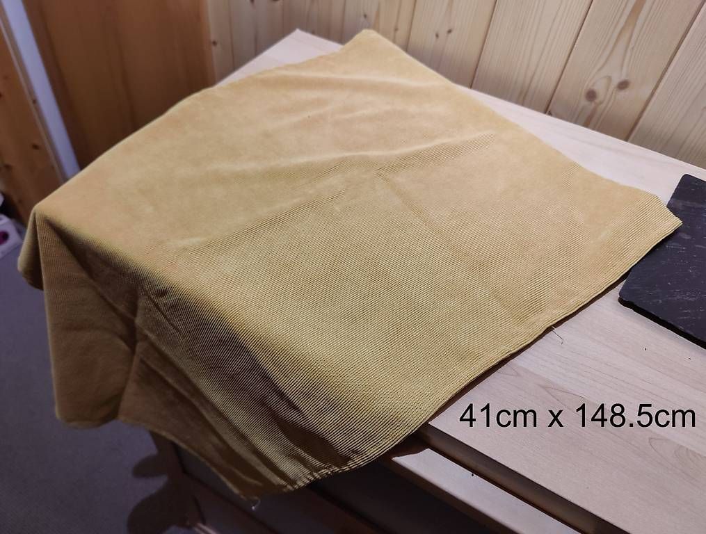 Toutes les décorations: Tischläufer – D'occasion à Schwarzenberg LU par Kryssy81