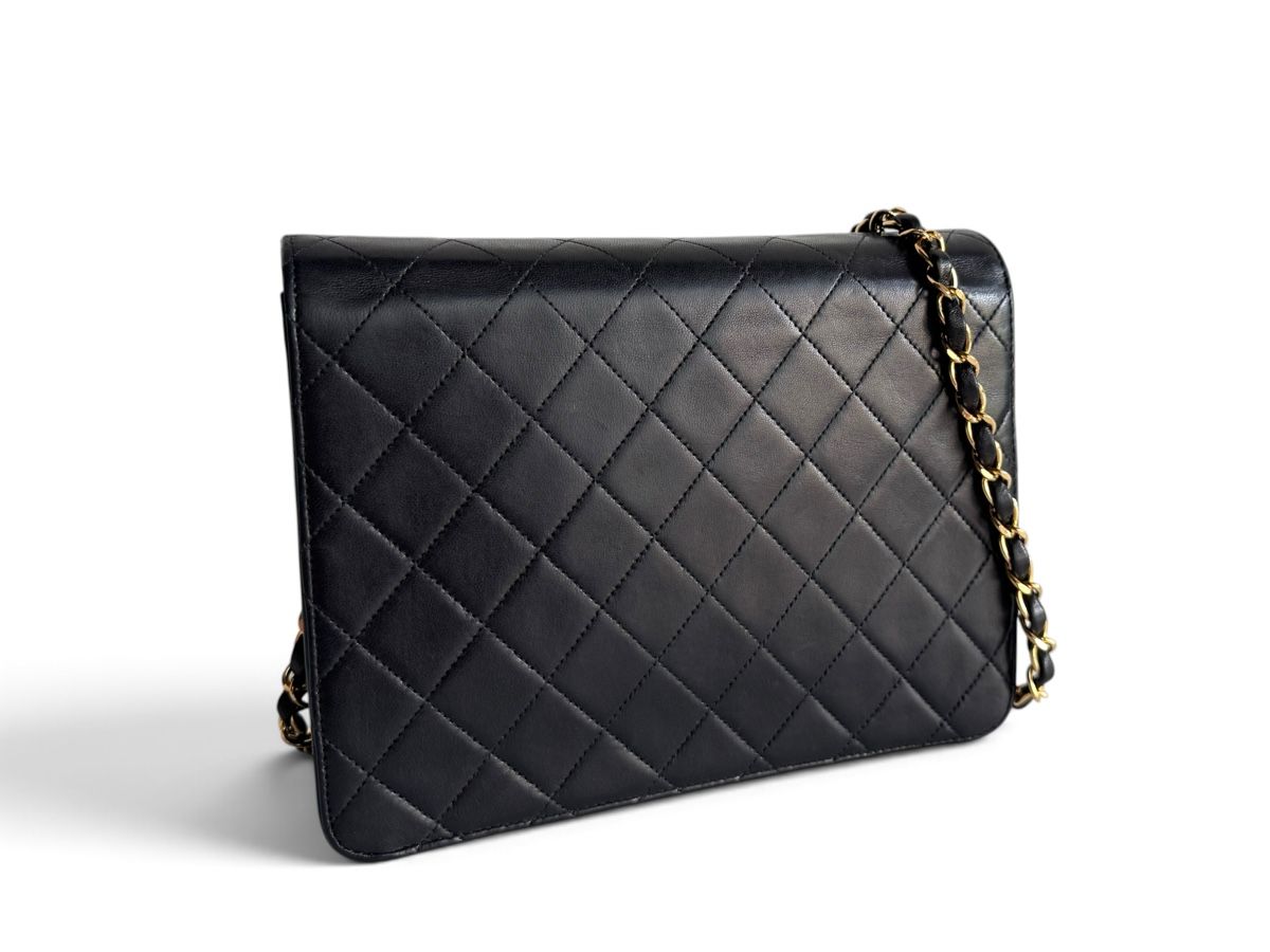 Chanel Taschen für Damen: CHANEL Lambskin Quilted Timeless Single Flap – Gebraucht aus Kriens von hannaandkiko 3