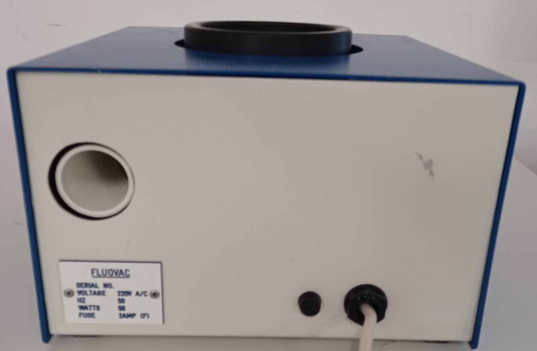 Accessori da laboratorio: Fluovac gas trap – Usato da Niederdorf venduto da LeptonAG_Labor 1