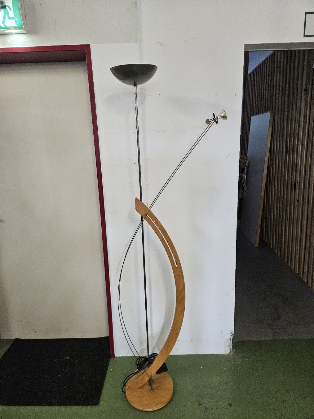 Lampes: Vintage Bogenlampe aus Holz dimmbar  – D'occasion à Pratteln par Cartonsducoeur_bl