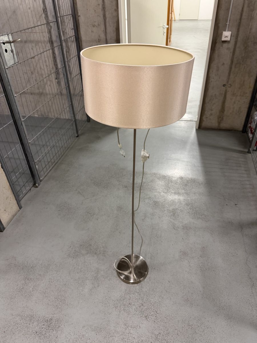 Lampen: Stehlampe  – Gebraucht aus Basel von ste_ll62
