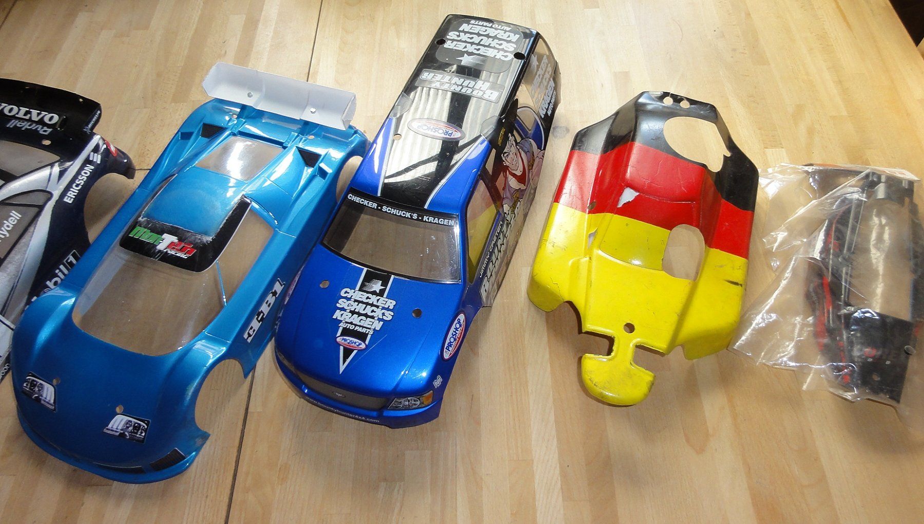Modellismo RC: 7 Stück Karosserien - 1:10 – Usato da Waldenburg venduto da Rcparts 2