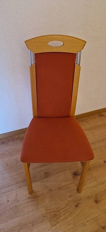 Set di tavolo e panche: Tisch mit Stühlen – Usato da Kerns venduto da Roterstern