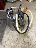 Melkmaschine alt, Top Zustand, muss abgeholt werden.