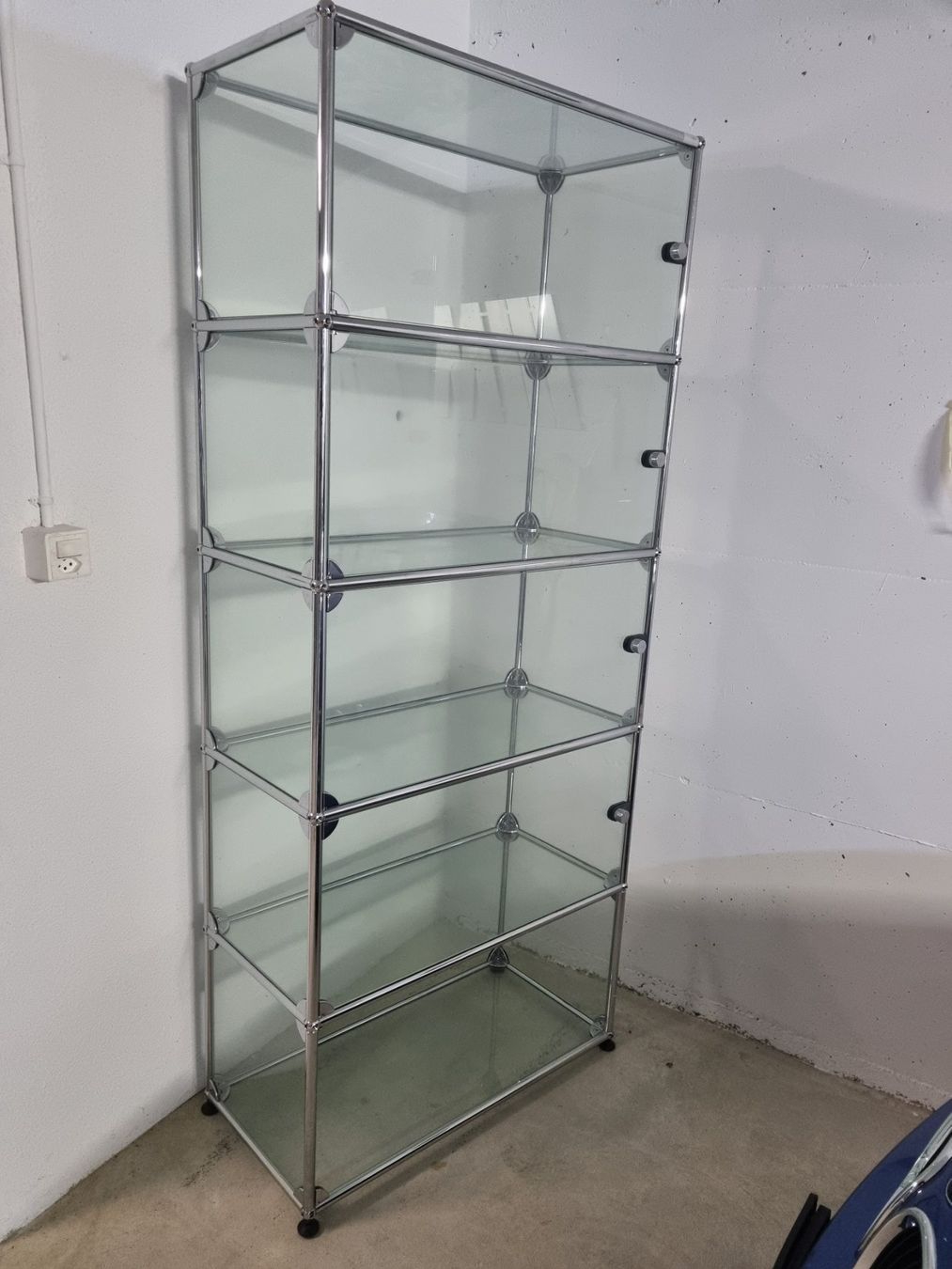 Vetrine: usm Glasvitrine – Usato da Arni BE venduto da bomba15 2