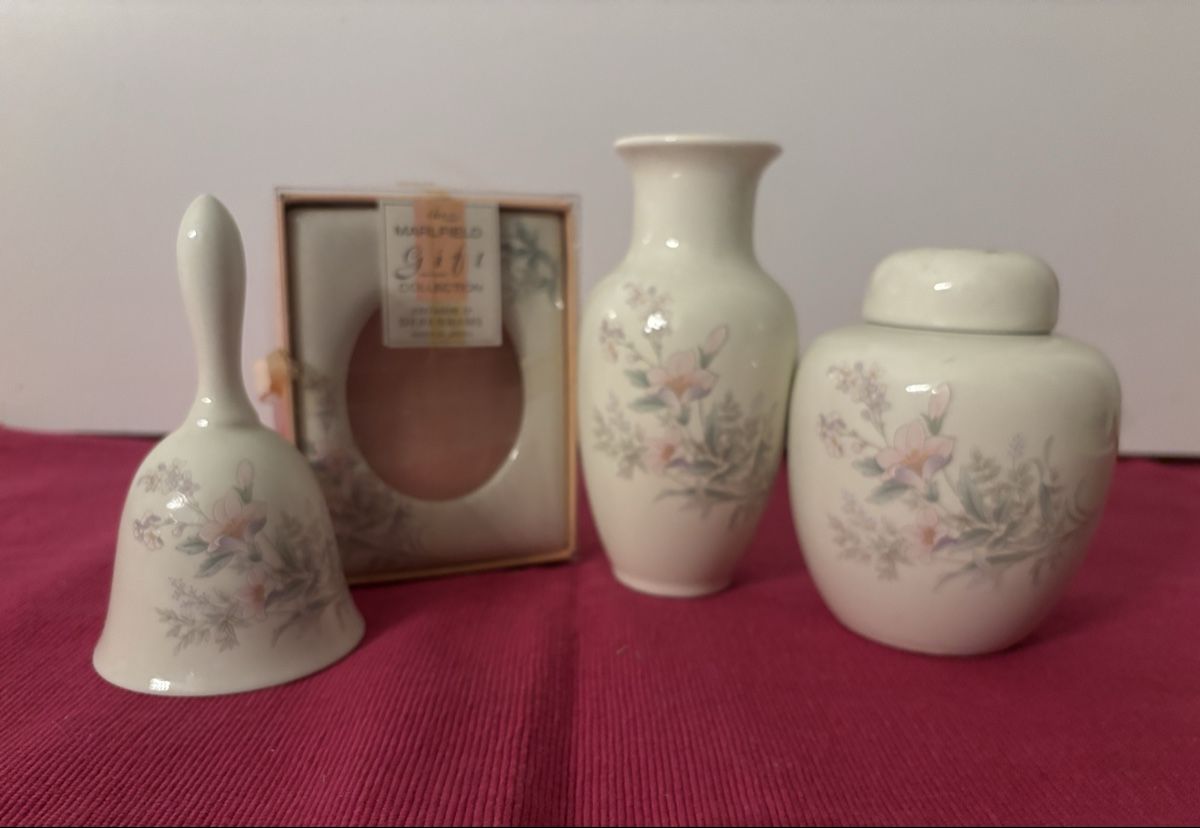 Alle Dekorationen: Marlfield Collection, 4-teiliges Set, Top Zustand! – Neu (gemäss Beschreibung) aus Urdorf von leoale