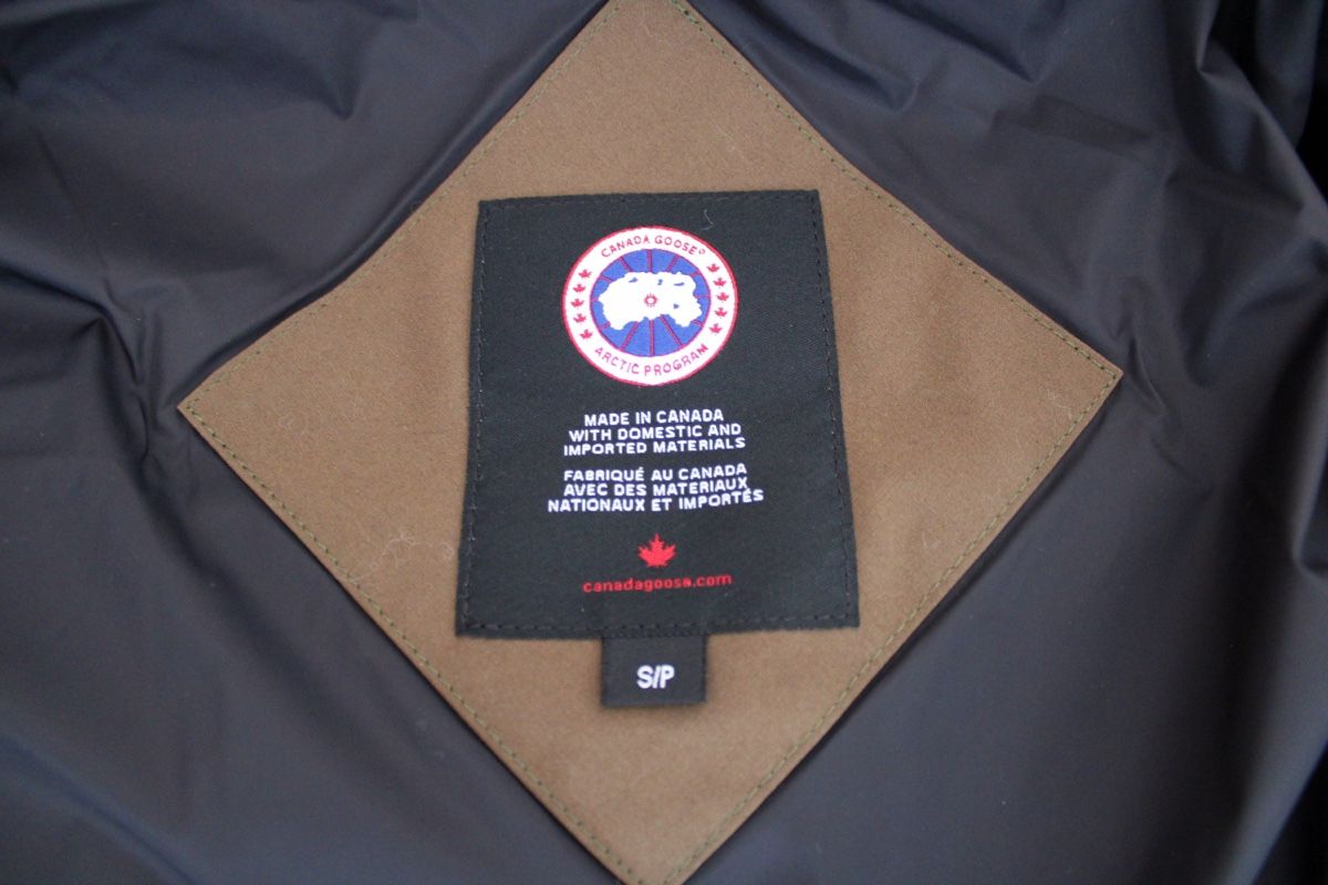 Canada Goose Giacche: Canada Goose kaki – Nuovo (secondo la descrizione) da Essertines-Rolle venduto da Nono_1802 2