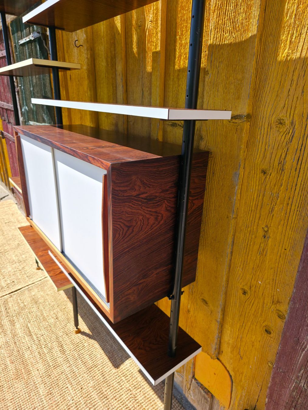 Scaffali: Rare Teleskopregal  Palisander mit Korpus – Usato da Haslen AI venduto da Vintagelix 4