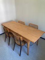 Massiver Holztisch Kiefer mit 4 Stühlen gebraucht