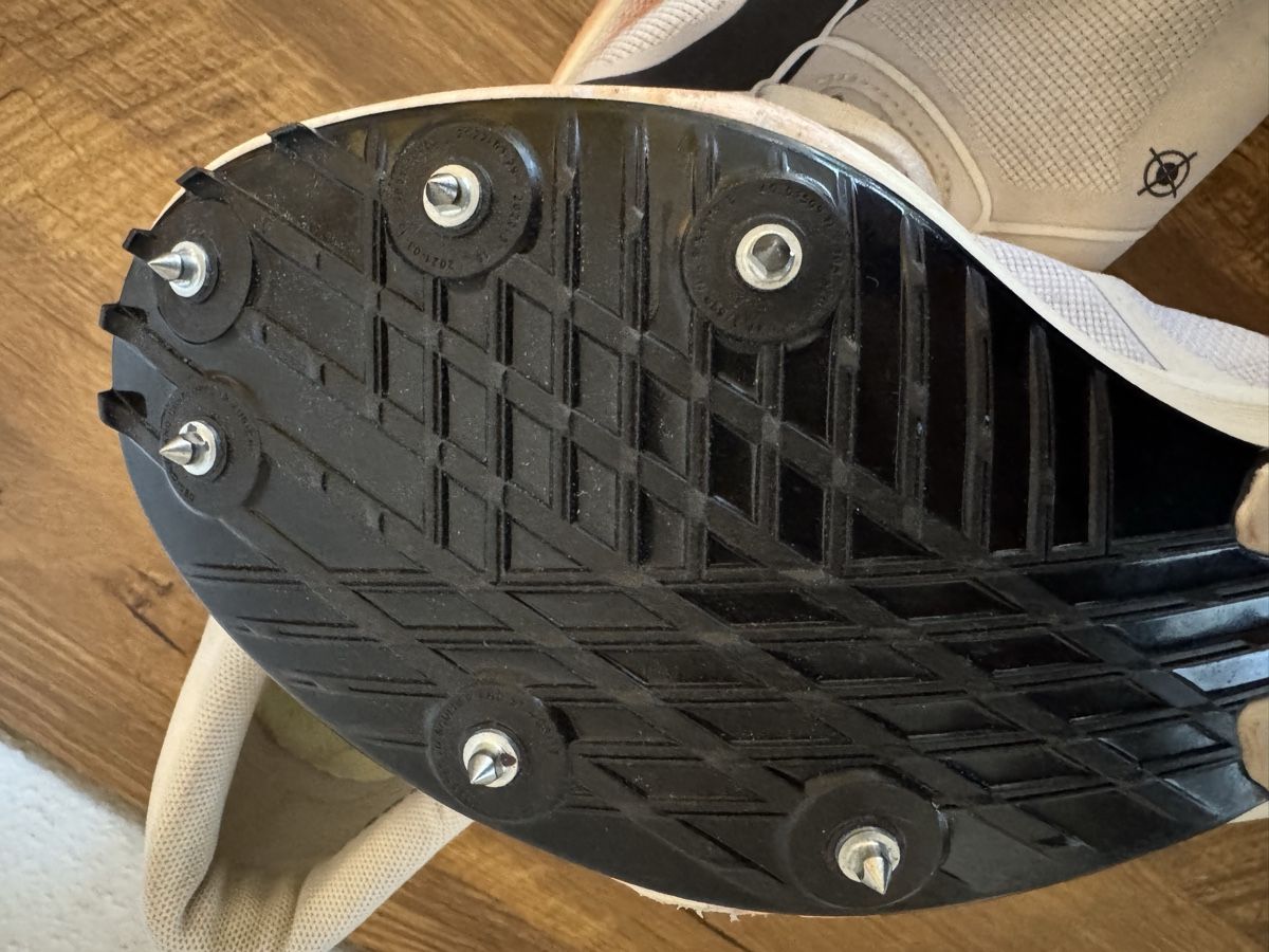On Herrenschuhe: Chaussures de course à pointes ON, taille 43 – Gebraucht aus Brügg BE von Goob 5