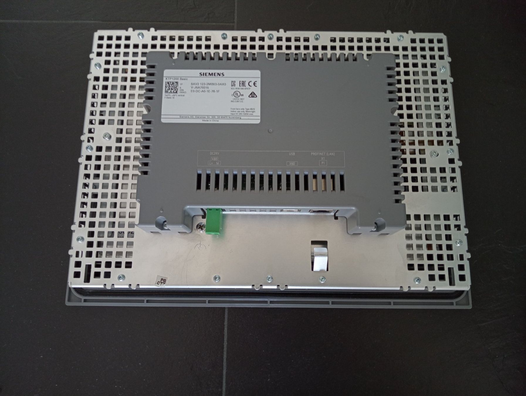 Siemens Elektronikbauteile: Siemens SIMATIC HMI KTP1200 Basic / 6AV2123-2MB03-0AX0 – Gebraucht aus Ufhusen von HKSC 1